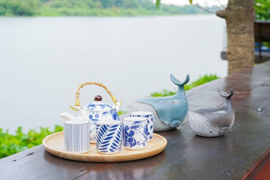 Whales Come To The River - Riverside - 3 Rooms On 2Nd Floor Ban Bang Phli Nua Exterior photo
