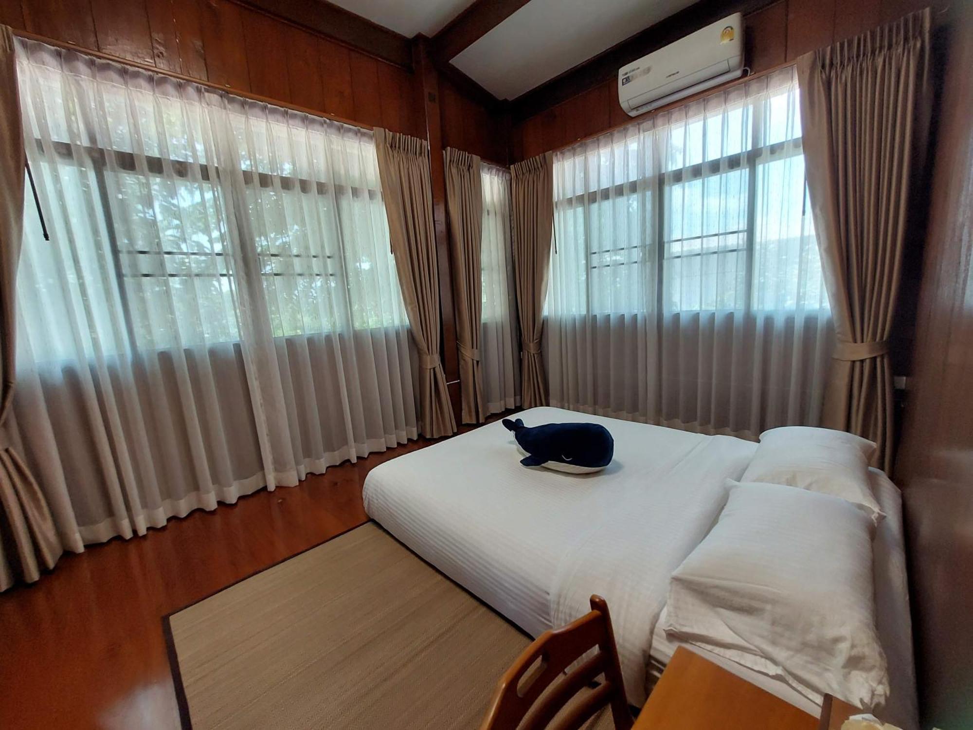 Whales Come To The River - Riverside - 3 Rooms On 2Nd Floor Ban Bang Phli Nua Exterior photo